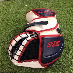 Senior CCM Extreme Flex 4 Goalie Glove Regular (Used)