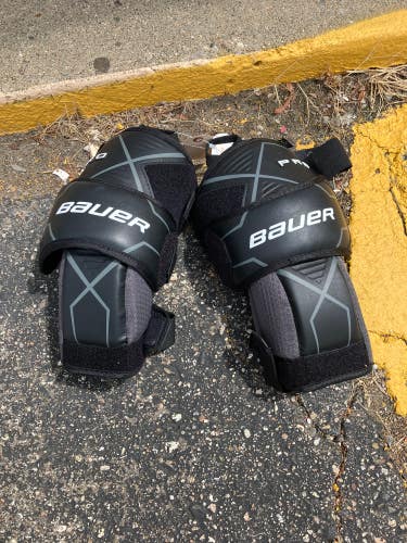 Bauer Pro Knee PAds | INT