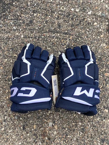 Blue Junior CCM Tacks AS-V Gloves 11" (Used)