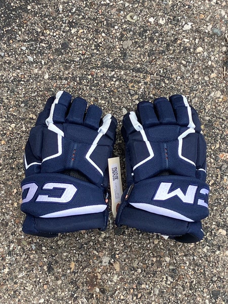 Blue Junior CCM Tacks AS-V Gloves 11" (Used)