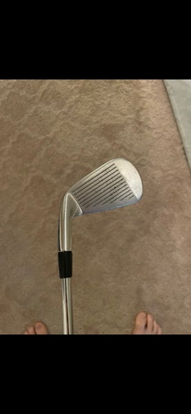 Men's Titleist 710 CB Right Handed Iron Set Stiff Flex  (Used)