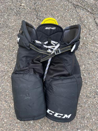 Senior Large CCM Tacks 9040  Hockey Pants (Used)