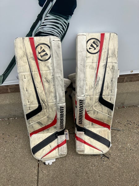 White 34" Senior Warrior Ritual Pro Goalie Leg Pads (Used)