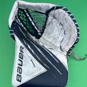 Intermediate Bauer Vapor 3X Goalie Glove