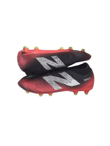 Used New Balance Soccer Cleats Red Senior 11 11769-S000028591