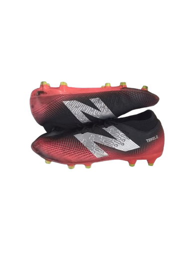 Used New Balance Soccer Cleats Red Senior 11 11769-S000028591