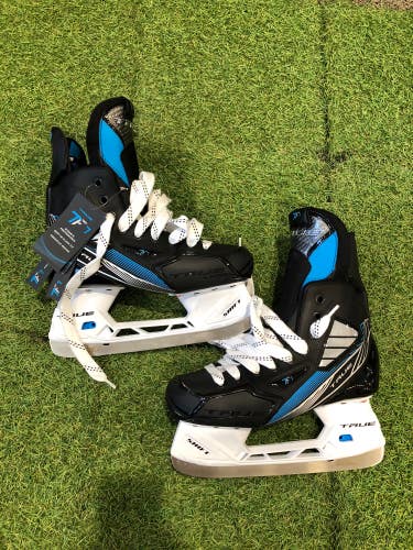 Junior True TF7 Hockey Skates Regular Width Size 5.0 (New)
