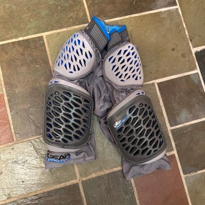 Gray Unisex Youth Small Gear Pro Tec Game Pants (Used)