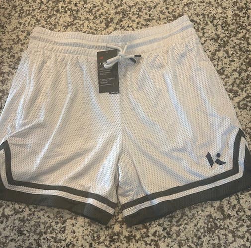 Men's New Balance Klutch Athletics sports basketball shorts mens L large NEW pockets