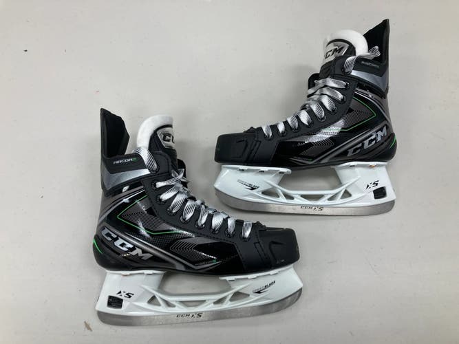 NEW Intermediate CCM RibCor 86K Hockey Skates Size 4