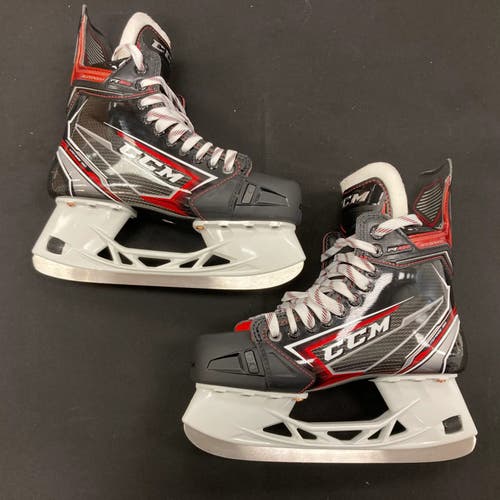 NEW Senior CCM JetSpeed FT490 Hockey Skates Size 6