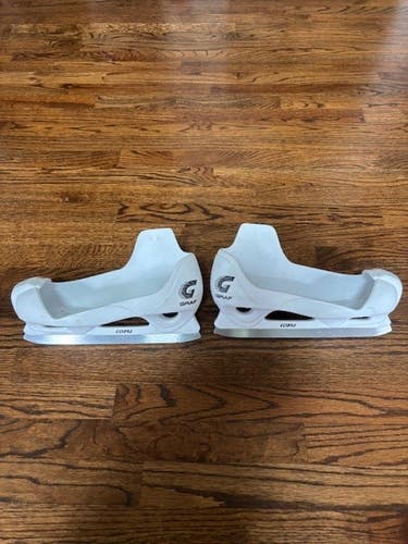 Graf Goalie Skate Cowlings with Steel/Blades (New)- Size 8