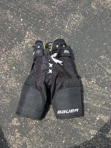 Youth Large Bauer Supreme Ultrasonic Hockey Pants (Used)