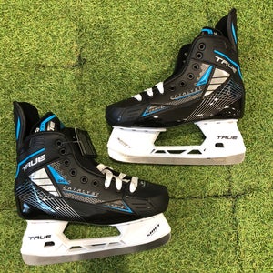 Senior True Catalyst 3X4 Hockey Skates Regular Width 7.0 (New)