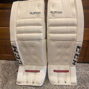 33" CCM Extreme Flex Pro Goalie Leg Pads (Used)- White