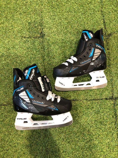 Junior True Catalyst 3X4 Hockey Skates Regular Width Size 1.0 (New)