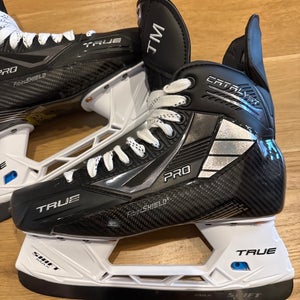 2024 True Catalyst Pro Custom Hockey Skates 9.5
