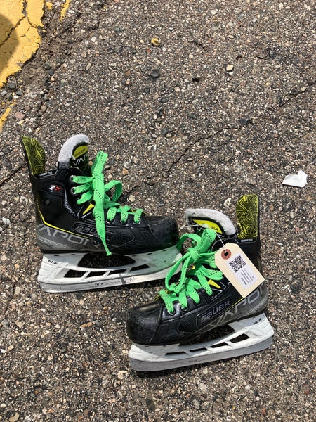 Youth Bauer Vapor 3X Hockey Skates Regular Width 13.5 (Used)