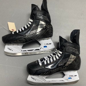 Senior True Catalyst Pro Hockey Skates Regular Width Pro Stock 8 (Used)