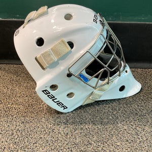 Used Senior Medium Bauer 940 Goalie Mask | Bag Included