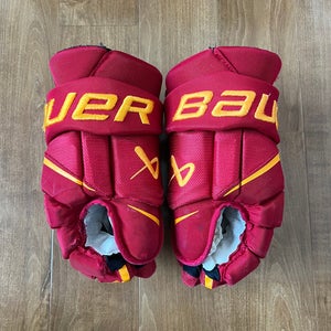 NCAA Pro Stock Bauer Vapor Hyperlite 14” Hockey Gloves - Ferris State Bulldogs