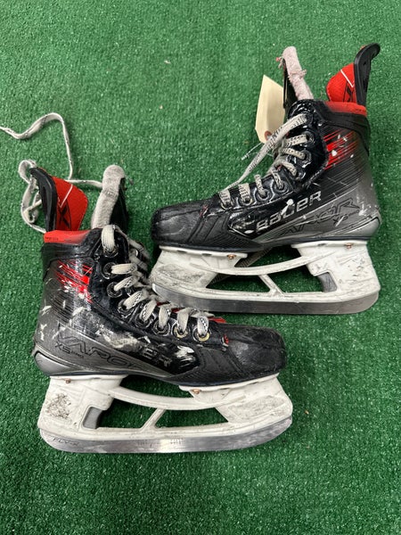 Junior Bauer Vapor X5 Pro Hockey Skates Regular Width Size 2.5 (Used)