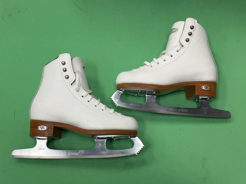 NEW Junior Riedell Eclipse Astra Figure Skates Size 1