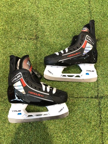 Intermediate True HZRDUS 5X Hockey Skates Regular Width Size 4.0 (New)