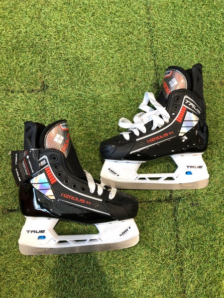 Intermediate True HZRDUS 5X Hockey Skates Regular Width Size 4.5 (New)