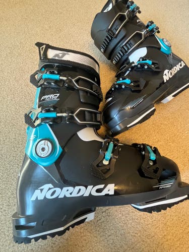 Women's Nordica All Mountain PROMACHINE 95 W Ski Boots Medium Flex (New)