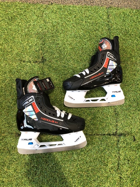 Junior True HZRDUS 5X Hockey Skates Regular Width Size 3.5 (New)