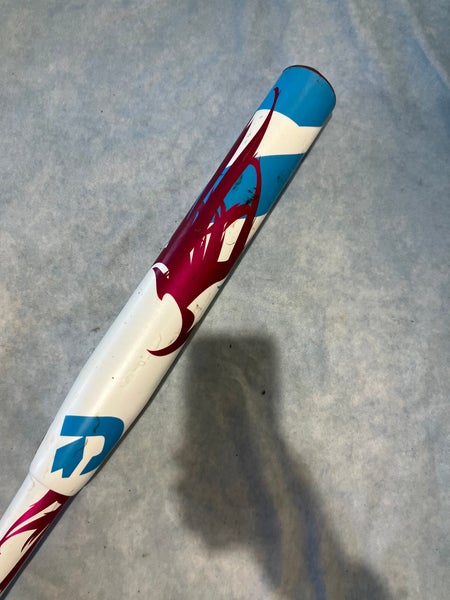 2017 DeMarini Vendetta Composite Bat (-10) Composite 22 oz 32" (Used)
