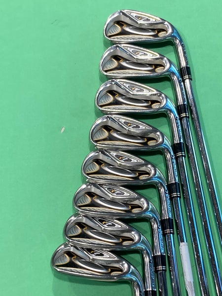 MINT CONDITION Men's TaylorMade r7 Right Handed Iron Set | 4i-9i, PW, GW | R Flex | Steel Shafts
