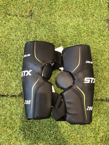 Small Youth STX Stallion 200 Arm Pads (Used)