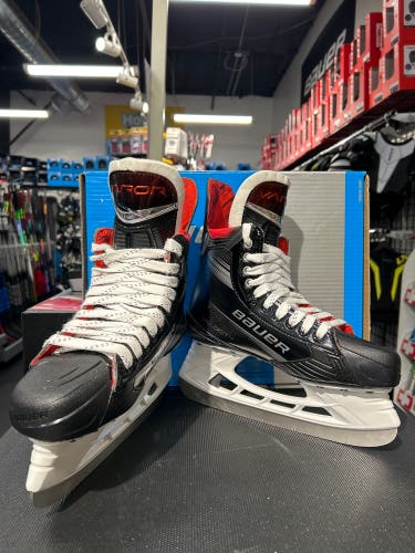 Bauer S23 Vapor Velocity (SMU) Hockey Skates Regular Width 8 (New)