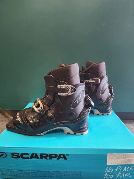 Scarpa T4 Ski Boots Size 28