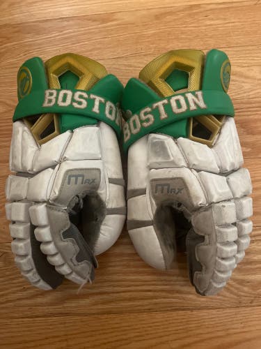 Laxachusetts Goalie Gloves Size 13