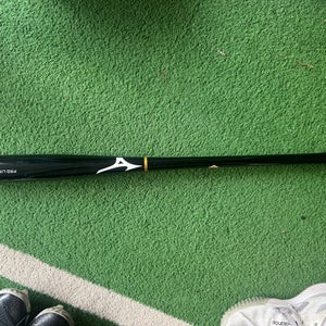 2025 Mizuno MZM271 Maple BBCOR Certified Bat (-3)  31 oz 34" (New)