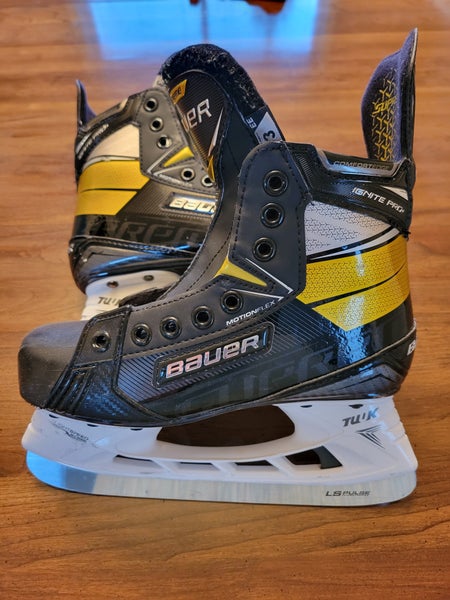 Bauer Supreme Ignite Pro+ Hockey Skates Extra Wide Width Size 3 (Used)