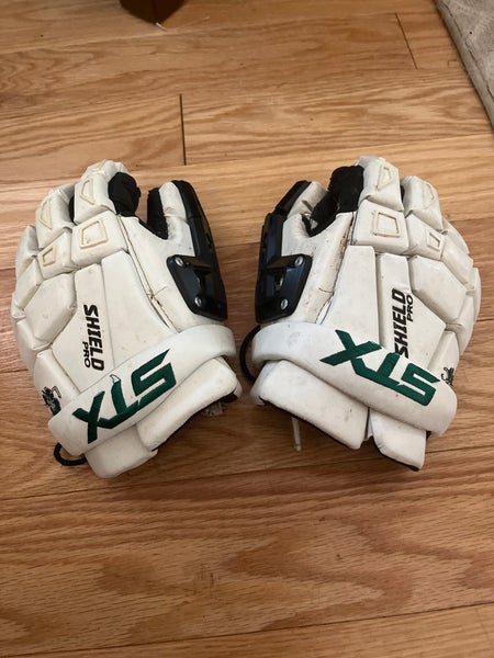 Laxachusetts Goalie Gloves STX Size 12