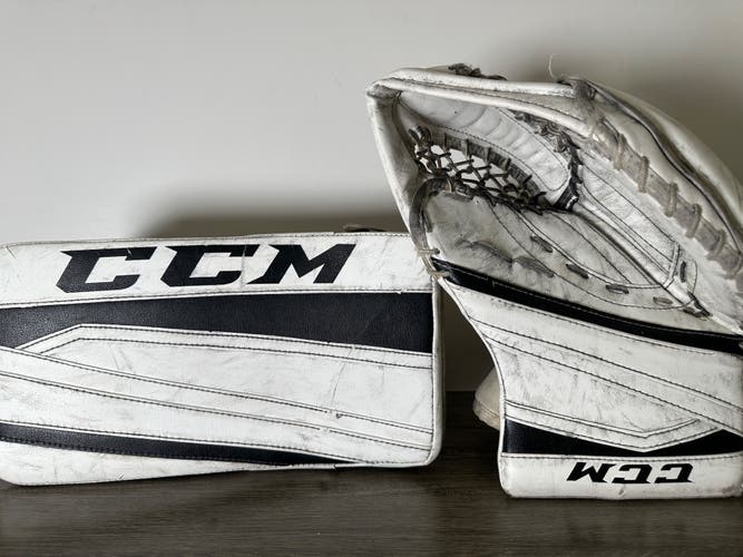 CCM Extreme Flex II 860, Senior, Regular (Used)