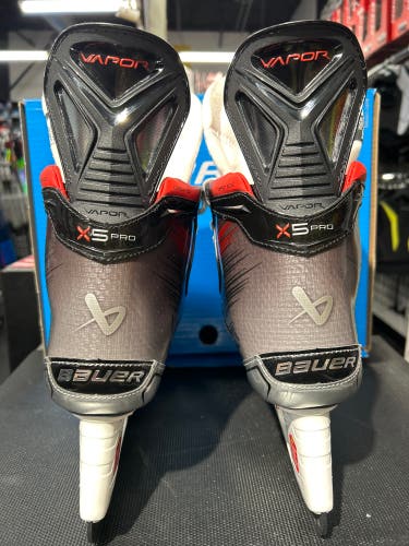 Bauer Vapor X5 Pro Hockey Skates Regular Width 7 (New)