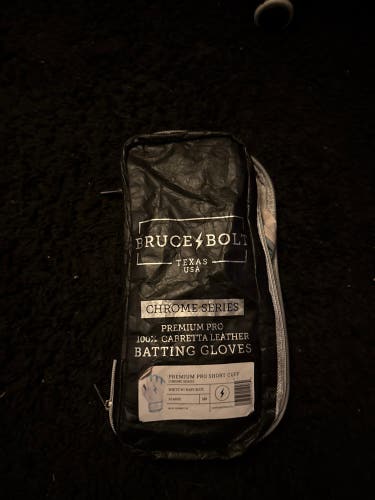 Bruce bolt batting gloves