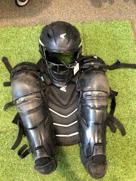 Intermediate Easton Jen Schro The Very Best Catcher's Combo (Used)