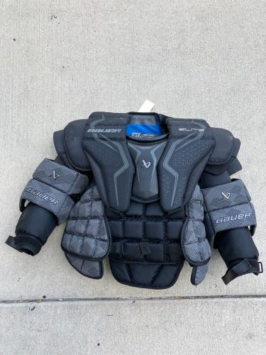 Intermediate Small Bauer Elite Goalie Chest Protector (Used)