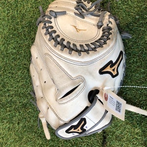 Mizuno MVP Prime RH Catcher's Softball Glove 34" (Used)