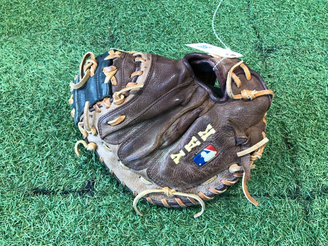 Wilson Pro Soft Yak RH Catcher's Baseball Glove 32.5" (Used)