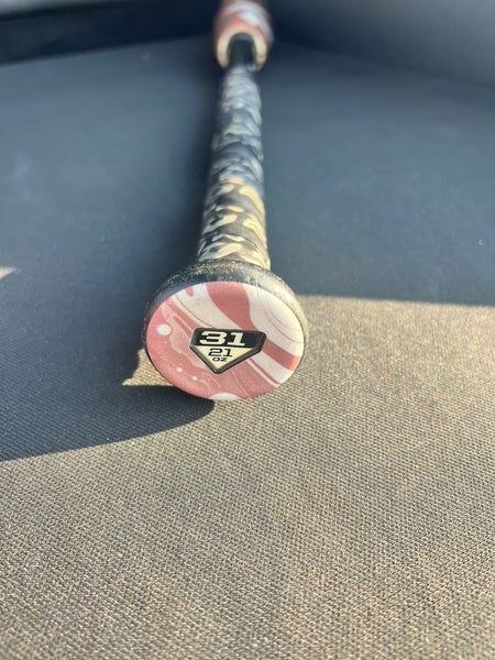 DeMarini Whisper Composite Bat (-10) 21 oz 31" (Used)