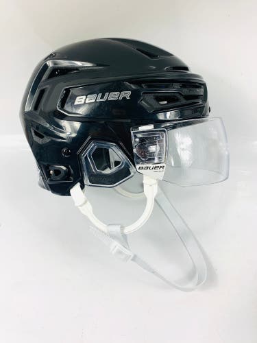Medium Bauer Re-Akt 155 Helmet Chiefs BCHL