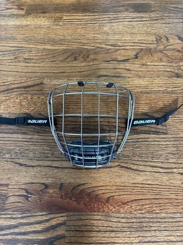 Small Bauer Profile III Facemask Full Cage (Used)